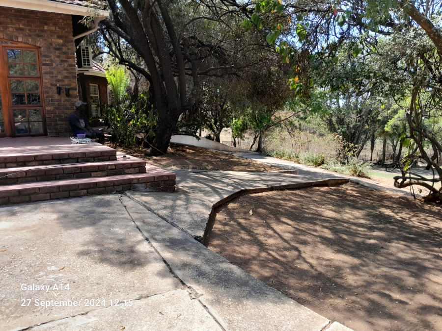 4 Bedroom Property for Sale in Waterval S H North West